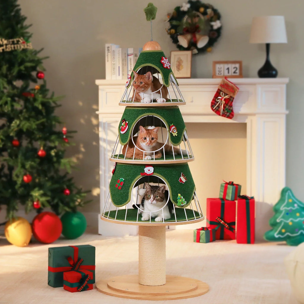 Albero per gatti a forma di albero di Natale