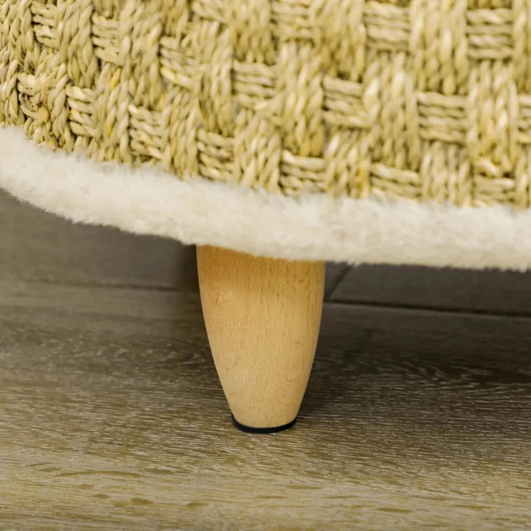Close-up of a PawHut seagrass pet bed leg and non-slip foot - Petifo