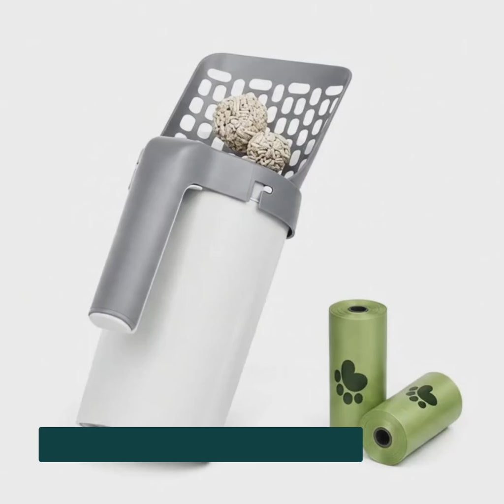 Sifting cat litter with the scoop and sliding it back into its holder – Petifo